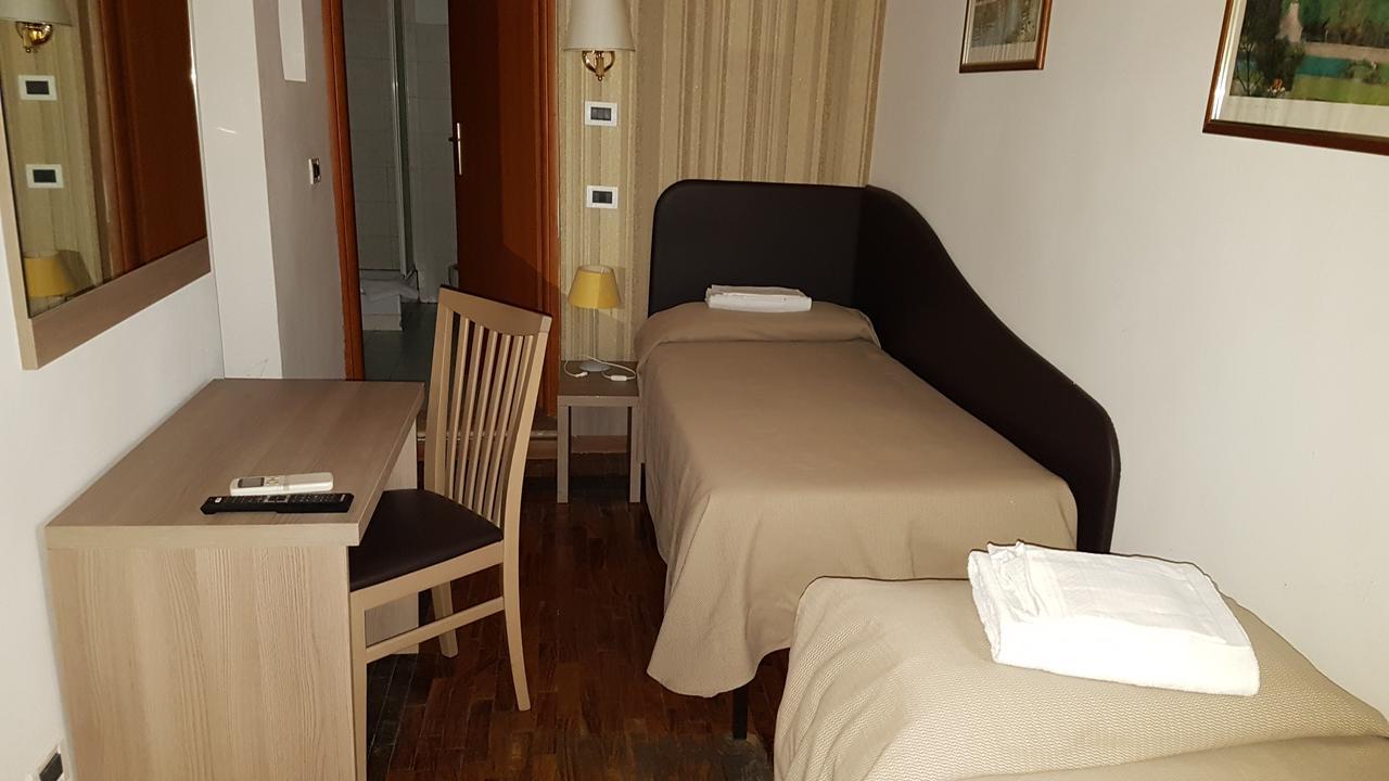 Hotel Il Castelletto Рим Екстер'єр фото